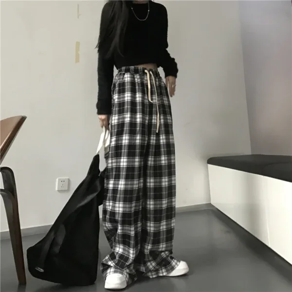 Oversize Women Sweatpants Fashion Comfy Loose Black Plaid Casual Pants Baggy Elastic Waist Pockets Student Unisex Hip Hop Loose Trousers