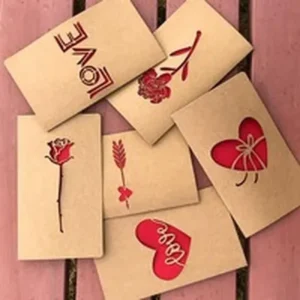 Love Couple 2Pcs Kraft papier Love kaarten Valentijnsdag kaarten uithollen wenskaarten